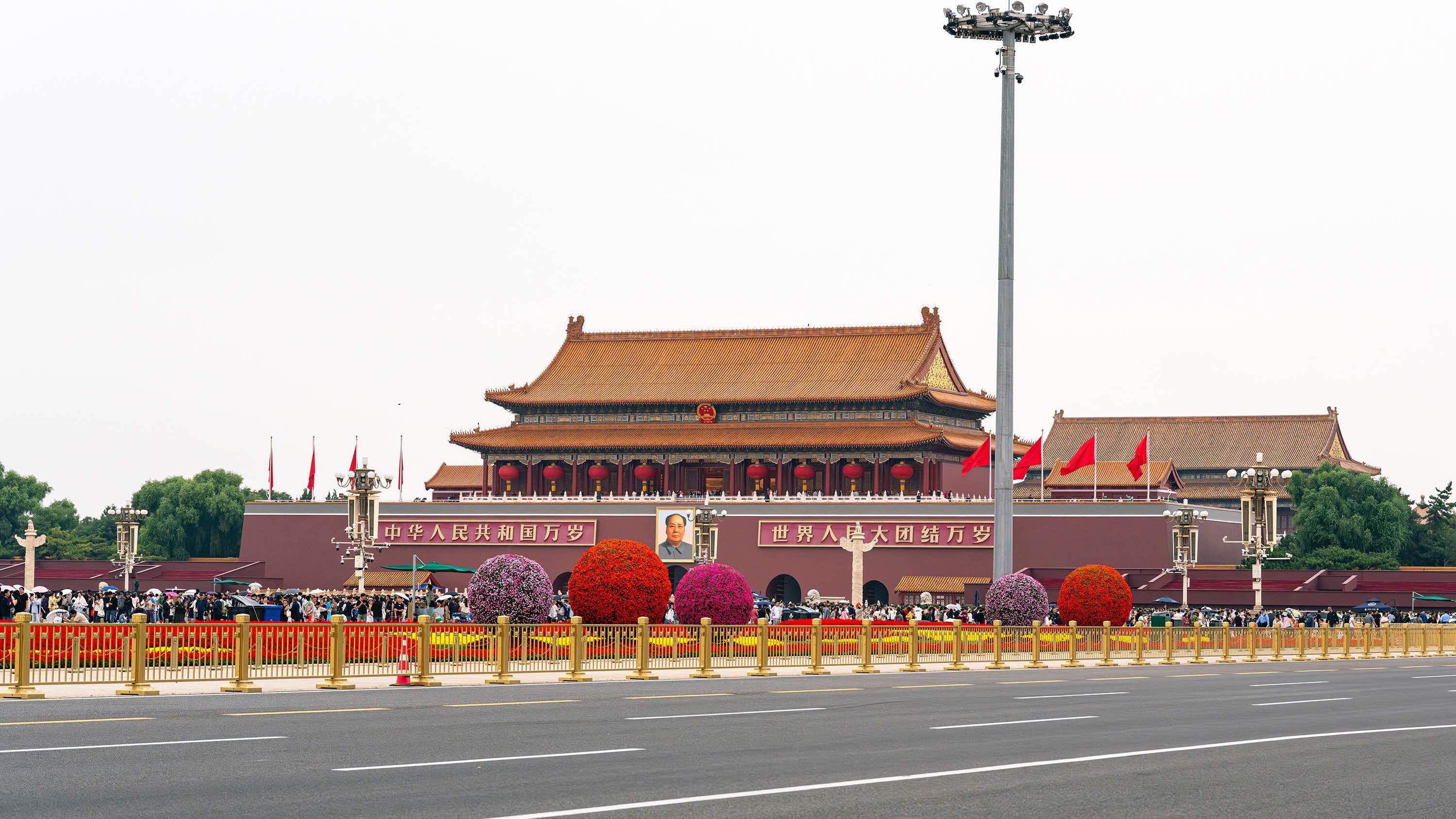 十七年霞光，一颗初心